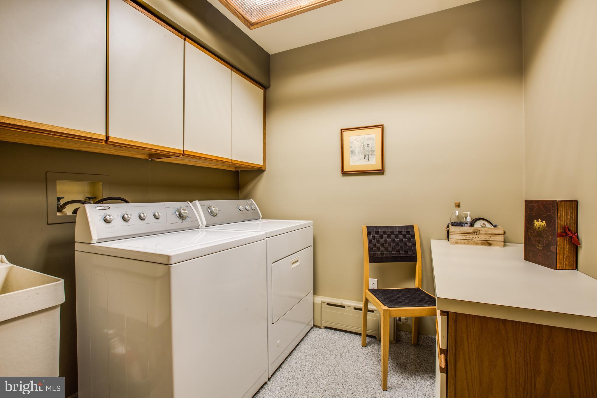 6600 Fox Ridge Road Spotsylvania, VA 22551 - Photo 19 of 30 Spacious Laundry Area off Kitchen Wing.