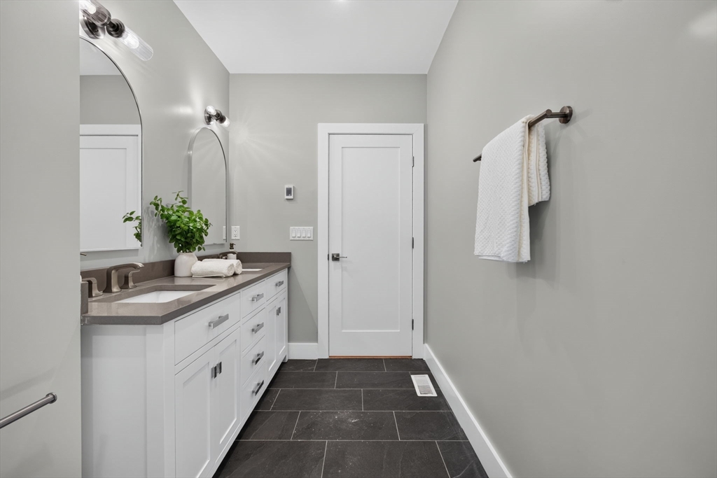 131 Hudson Street, Unit 1 Somerville, MA 02144 - Photo 11 of 41
