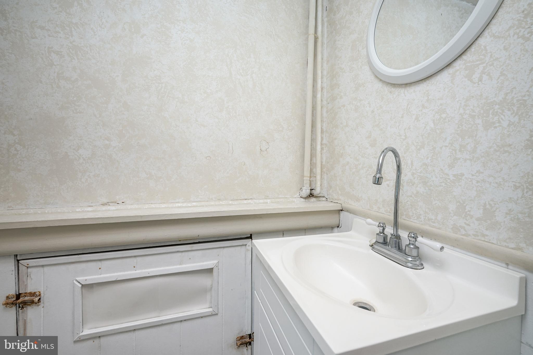 18 Cedarcroft Road Gibbsboro, NJ 08026 - Photo 27 of 30 Update Powder Room