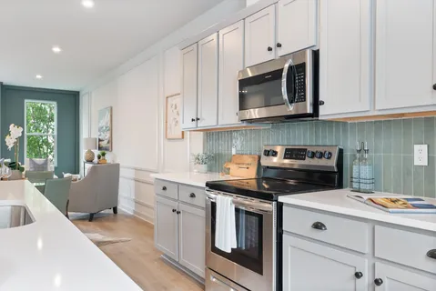 $439,900 | 352 East Village Lane, Nashville, TN 37216