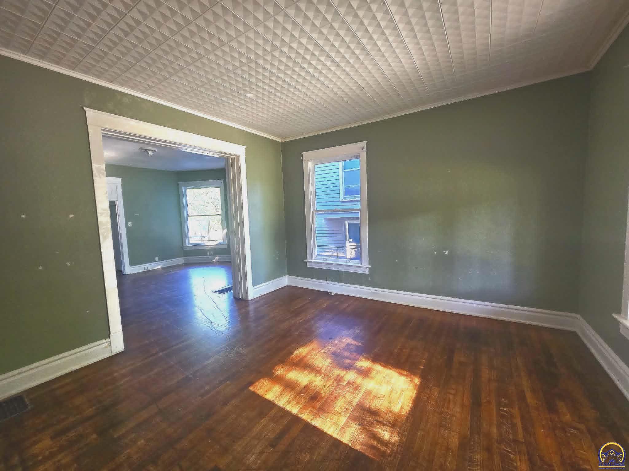 1248 Southwest Clay Street Topeka, KS 66604 - Photo 3 of 14