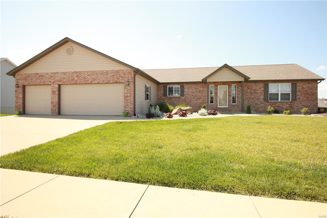 437 Mockingbird Lane Waterloo, IL 62298 - Photo 2 of 32