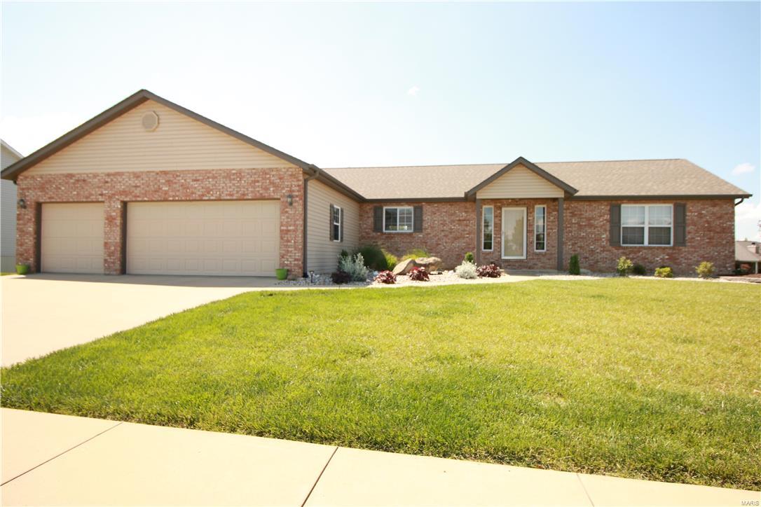 437 Mockingbird Lane Waterloo, IL 62298 - Photo 3 of 32