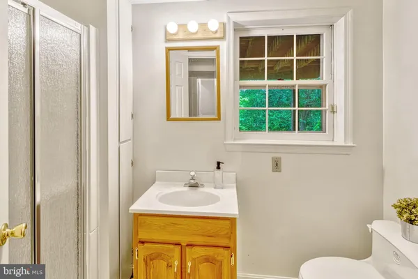 $4,650 | 10700 John Turley Place, Fairfax, VA 22032