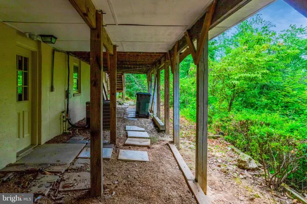 $4,650 | 10700 John Turley Place, Fairfax, VA 22032