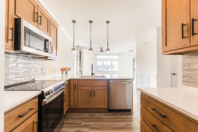 $296,900 | 60 Kloe Lane, Unit 60, Sycamore, IL 60178