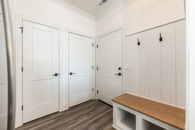 $296,900 | 60 Kloe Lane, Unit 60, Sycamore, IL 60178