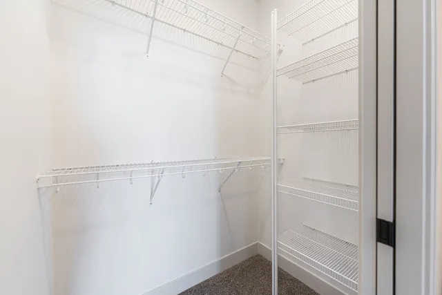 $296,900 | 60 Kloe Lane, Unit 60, Sycamore, IL 60178