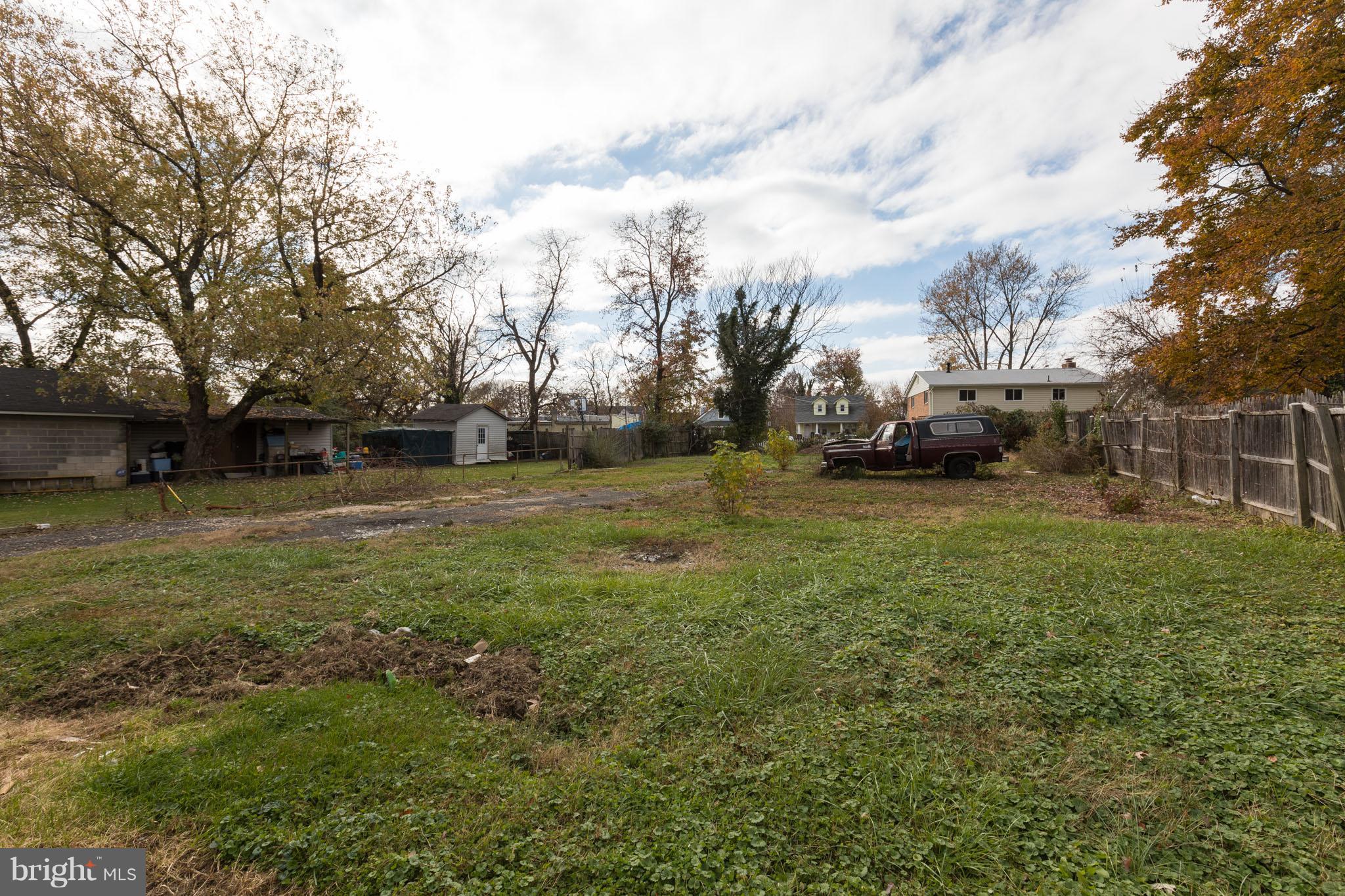 3309 Randall Road Suitland, MD 20746 - Photo 26 of 30 Exterior (Rear)