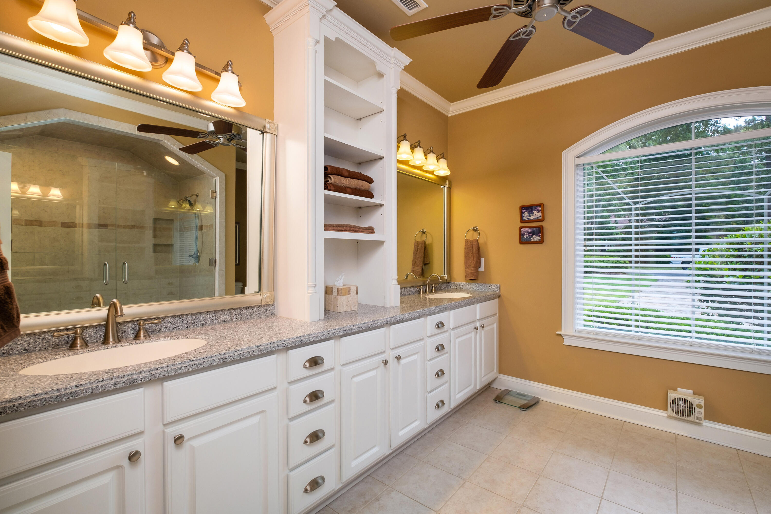 33 Ridge Lake Drive Manning, SC 29102 - Photo 23 of 45 Owners Bath