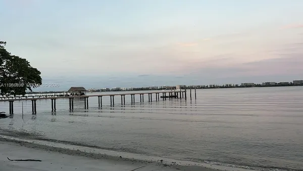 $2,200 | 1432 South Lakeside Drive, Unit 5, Lake Worth, FL 33460