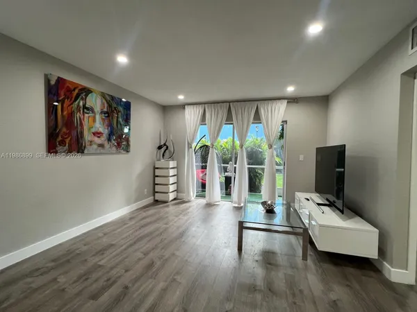 $2,200 | 1432 South Lakeside Drive, Unit 5, Lake Worth, FL 33460