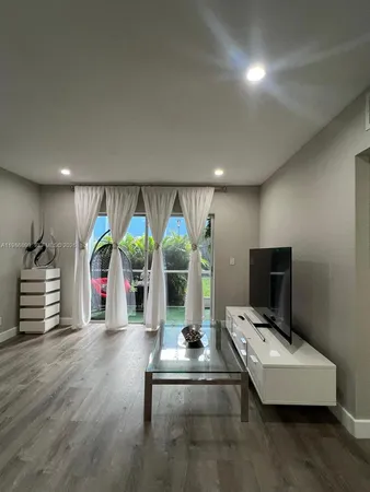 $2,200 | 1432 South Lakeside Drive, Unit 5, Lake Worth, FL 33460