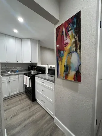 $2,200 | 1432 South Lakeside Drive, Unit 5, Lake Worth, FL 33460