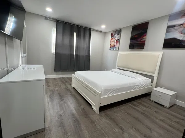 $2,200 | 1432 South Lakeside Drive, Unit 5, Lake Worth, FL 33460