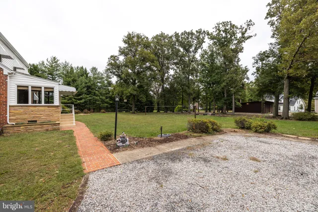 $3,500 | 6623 Beulah Street, Alexandria, VA 22310