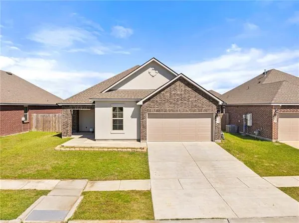 $315,000 | 5233 Summer Pecan Road, Slidell, LA 70461