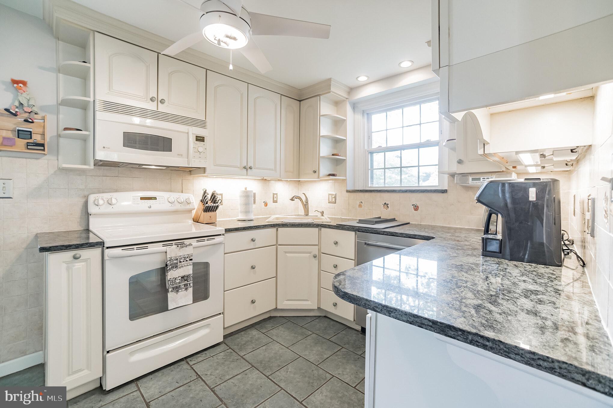 442 Alliston Road Springfield, PA 19064 - Photo 7 of 30