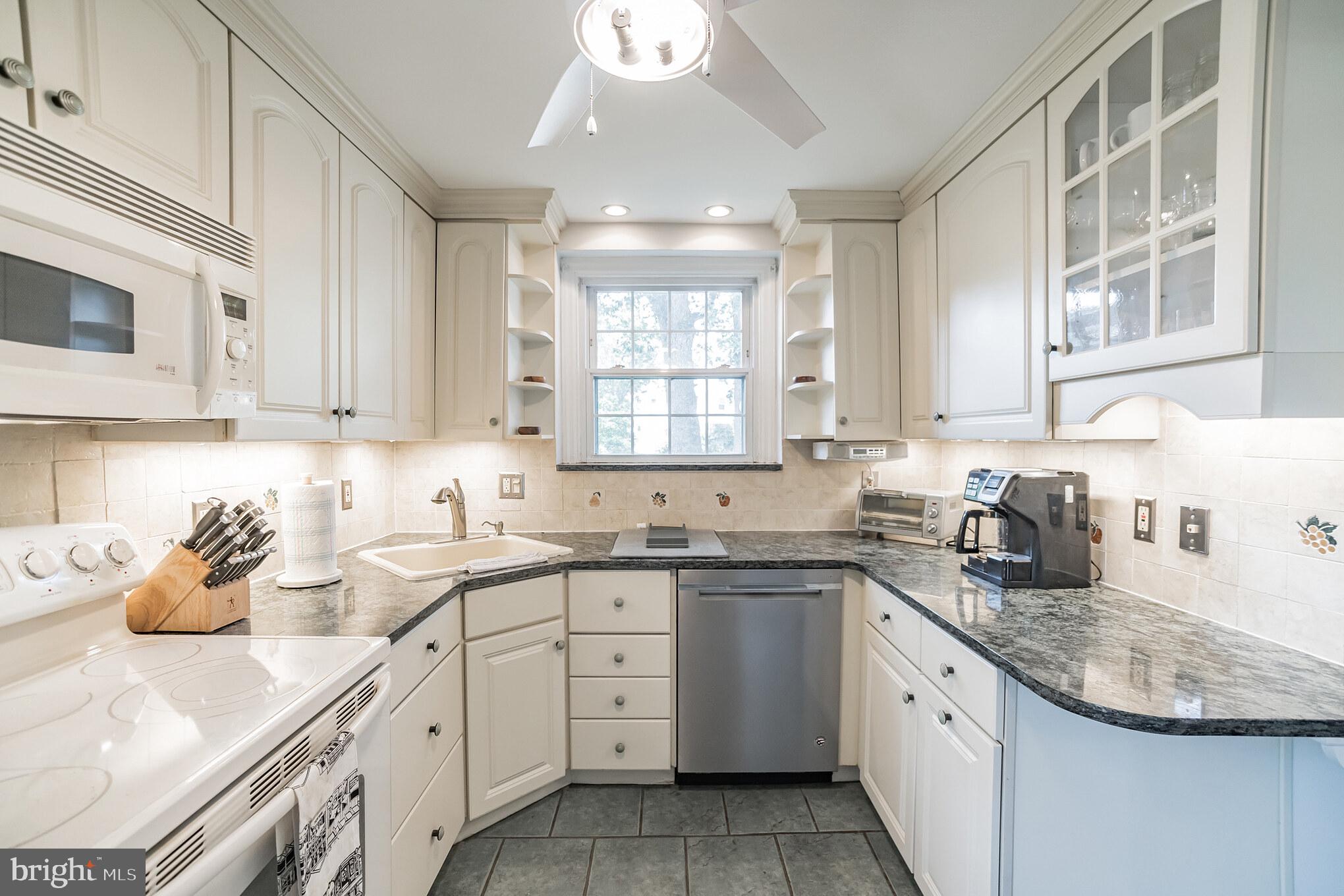 442 Alliston Road Springfield, PA 19064 - Photo 8 of 30