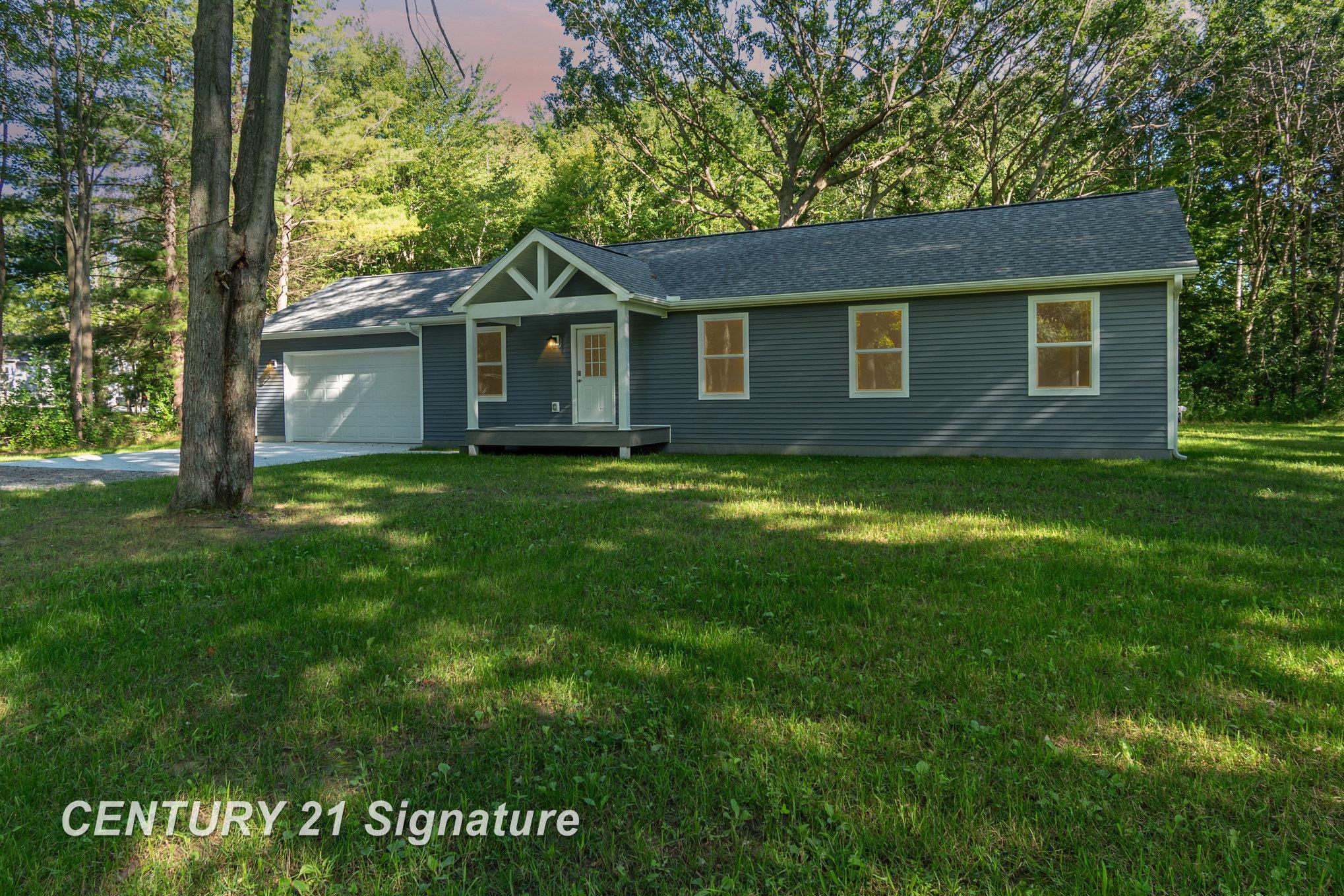 817 Sandow Road Midland, MI 48640 - Photo 1 of 23 50186680-eb5e7eaf-d8f3-46d9-961b-3f4896f1725a.JPG