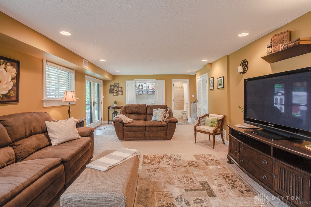 4017 Wagner Road Kettering, OH 45440 - Photo 19 of 29 Gallery Image 19