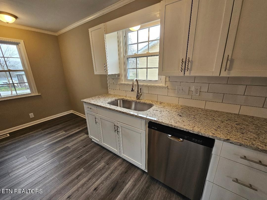 157 Athens Road Oak Ridge, TN 37830 - Photo 7 of 30