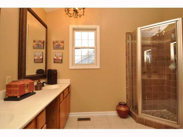 7662 Meadow Ridge Drive Fishers, IN 46038 - Photo 7 of 12 Gallery Image 7