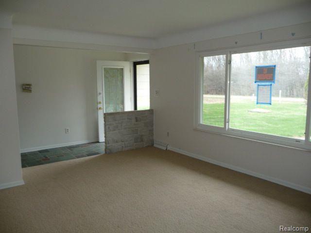 57134 Hayes Road Ray, MI 48096 - Photo 2 of 18 2