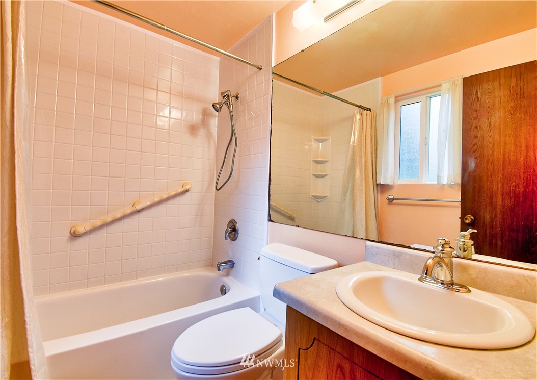 21828 3rd Place West Bothell, WA 98021 - Photo 10 of 21 Gallery Image 10