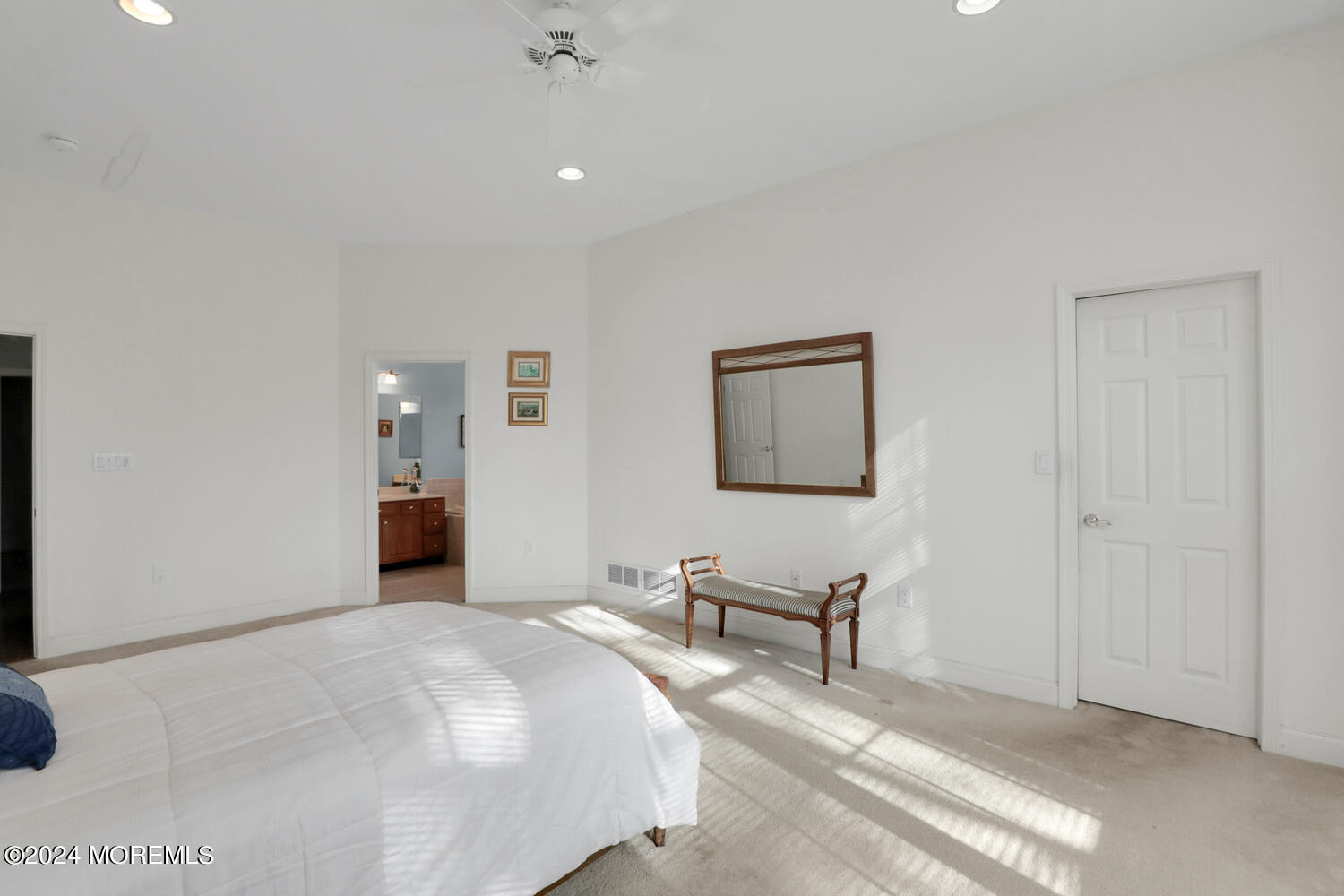 12 Edgewater Path Barnegat, NJ 08005 - Photo 18 of 30 12 Edgewater Path Barnegat-large-024-011