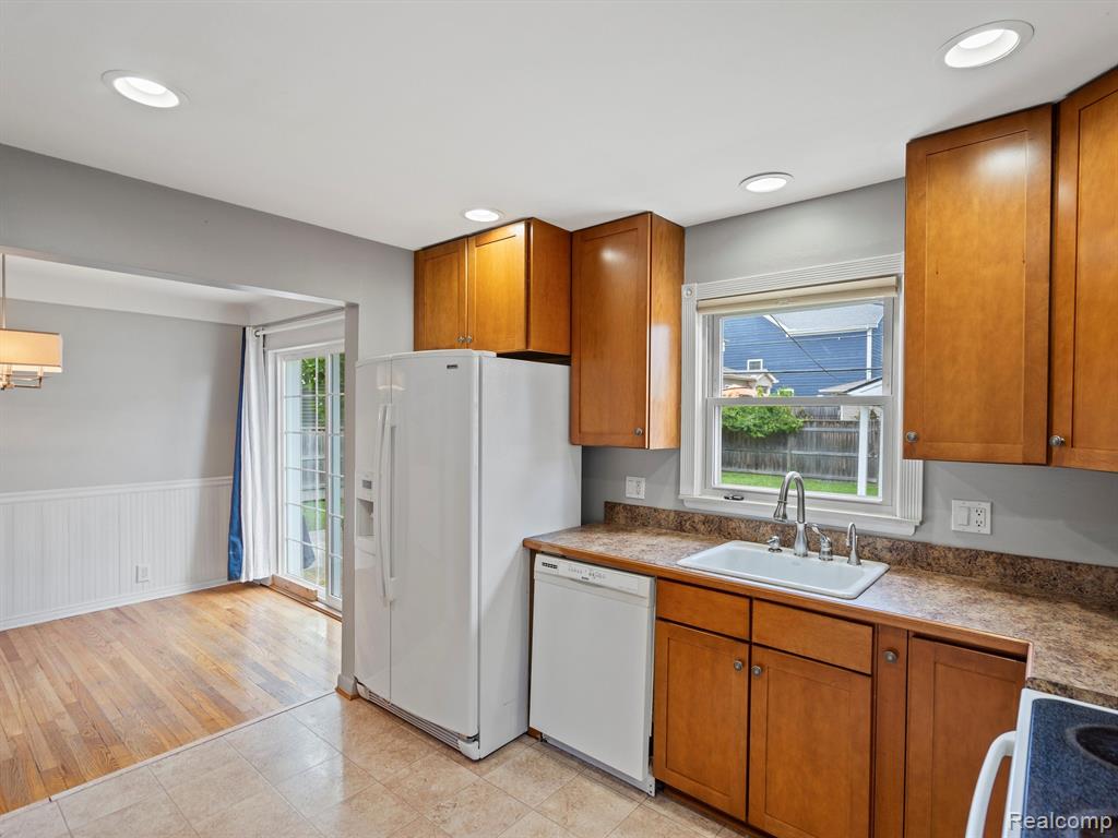 2414 West Webster Road Royal Oak, MI 48073 - Photo 11 of 22 Gallery Image 11