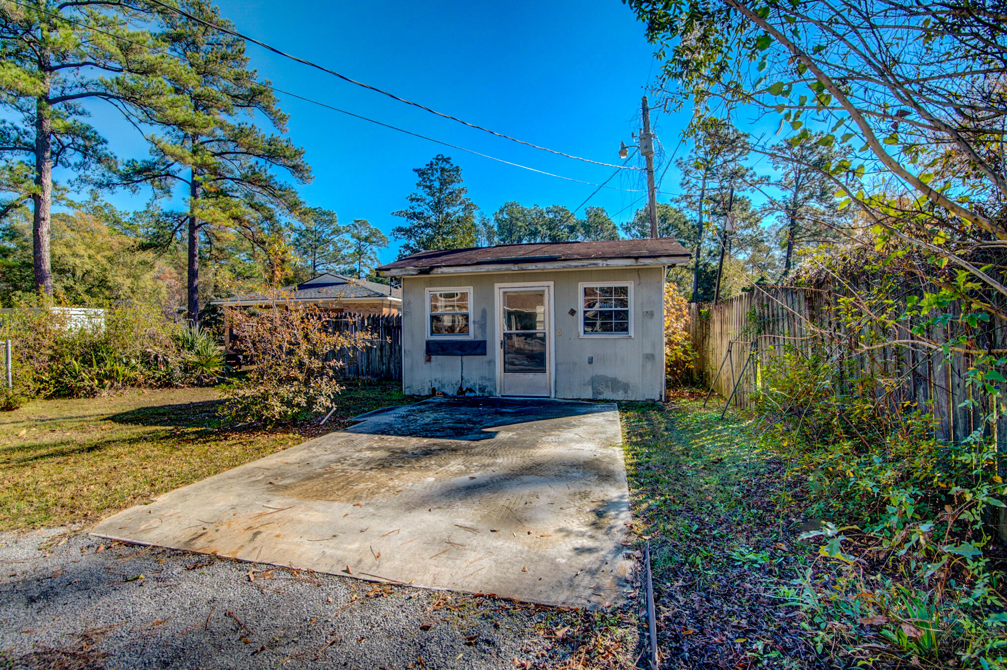 609 Otis Road Walterboro, SC 29488 - Photo 28 of 28 Shed