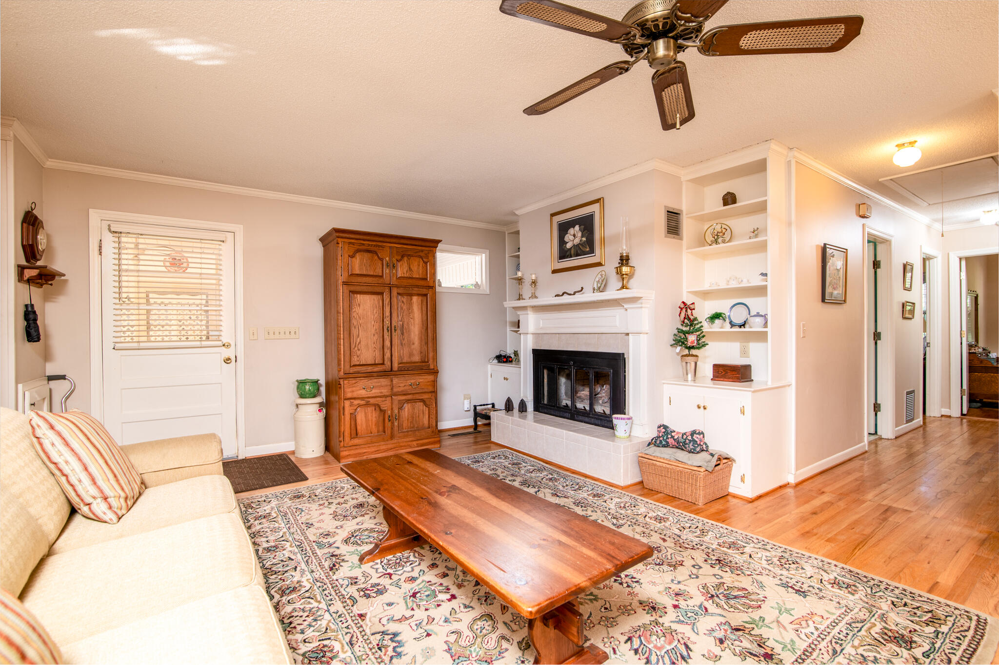 609 Otis Road Walterboro, SC 29488 - Photo 4 of 28 Family Room