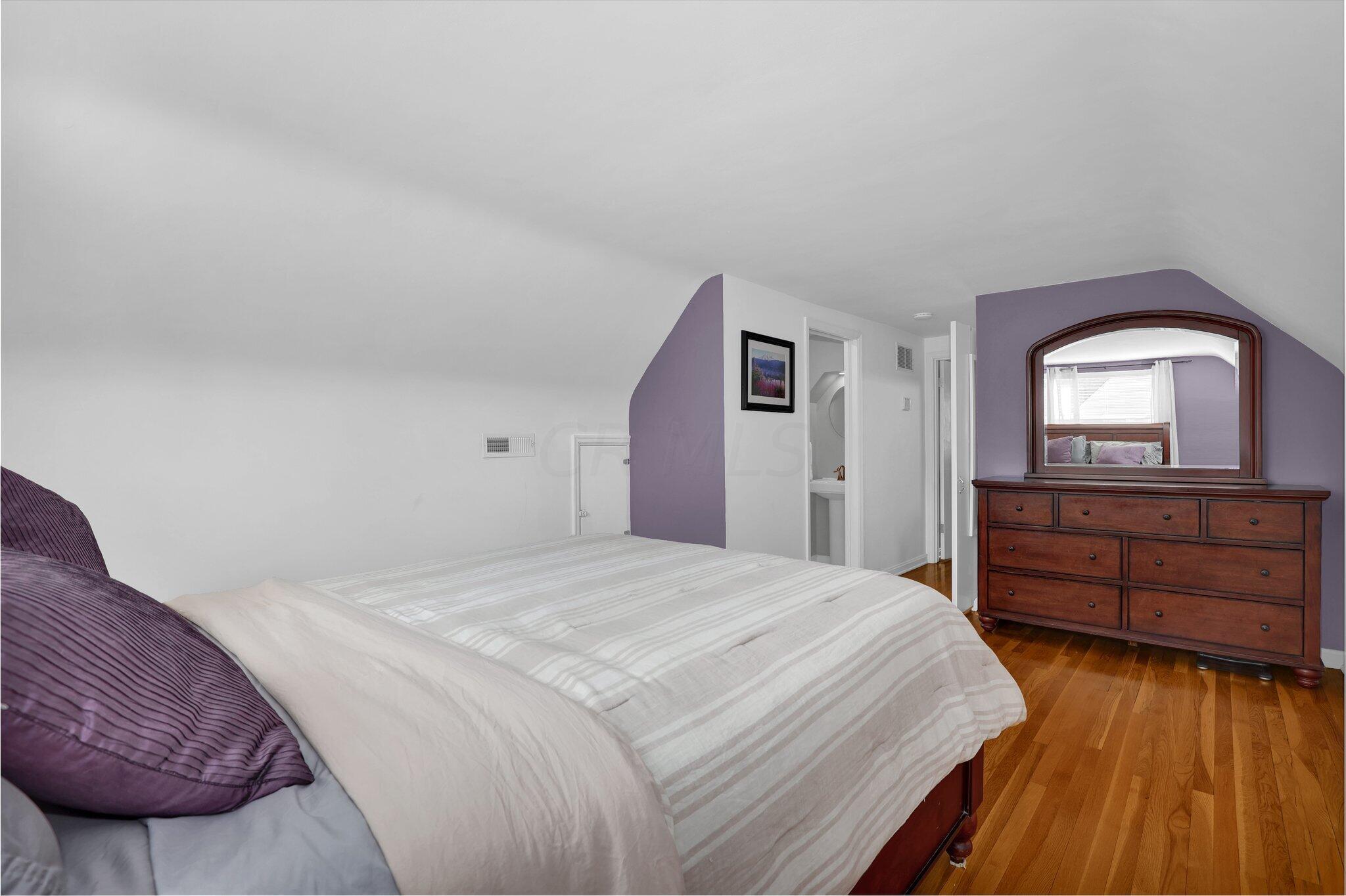 2072 Jervis Road Columbus, OH 43221 - Photo 23 of 35 23-web-or-mls-2072-jervis-rd