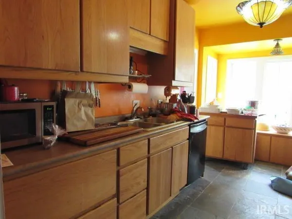 $119,900 | 521 West 2nd Street, Mount Vernon, IN 47620
