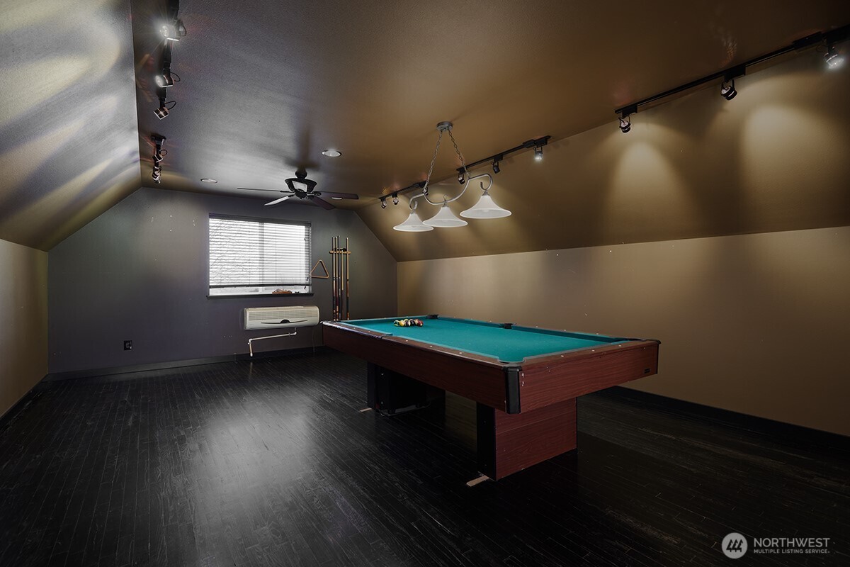 198 Narcissa Place Walla Walla, WA 99362 - Photo 29 of 40 a room with pool table and windows