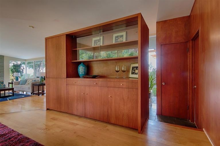 2985 Meyerloa Lane Pasadena, CA 91107 - Photo 8 of 30 a view of a hallway with livingroom
