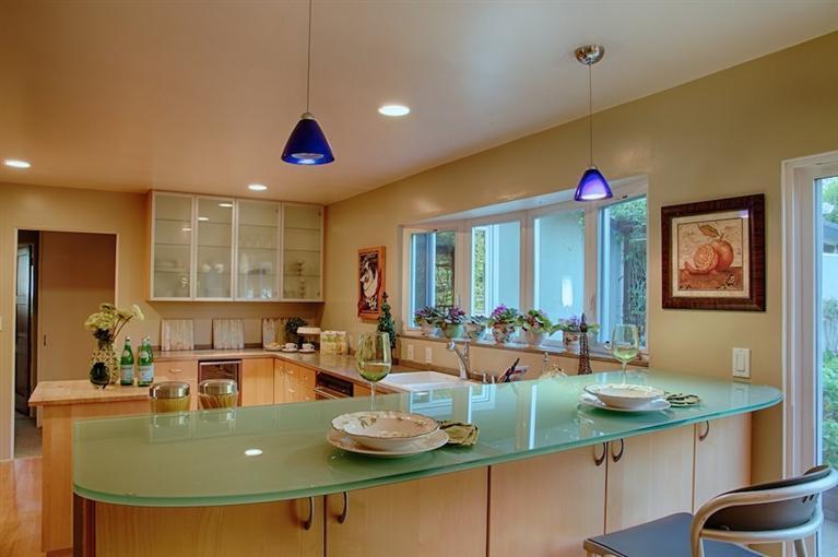 2985 Meyerloa Lane Pasadena, CA 91107 - Photo 10 of 30 a room with lots of dining table and chairs