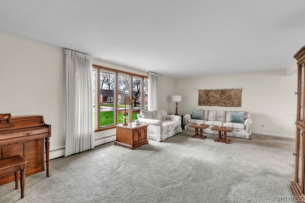 89 Ranch Trail West Amherst, NY 14221 - Photo 6 of 45 Living Room