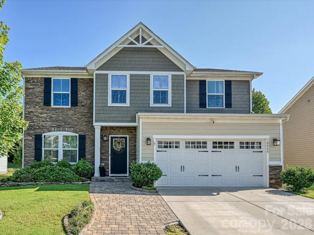 $639,900 | 10440 Paper Birch Drive, Charlotte, NC 28215