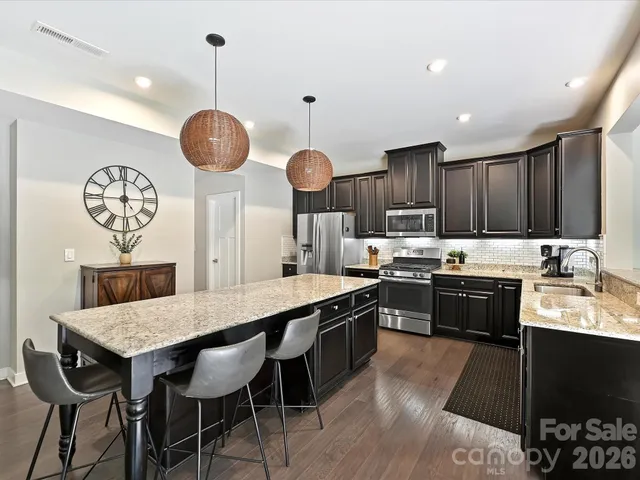 $639,900 | 10440 Paper Birch Drive, Charlotte, NC 28215