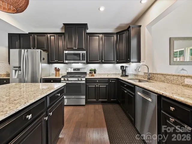 $639,900 | 10440 Paper Birch Drive, Charlotte, NC 28215