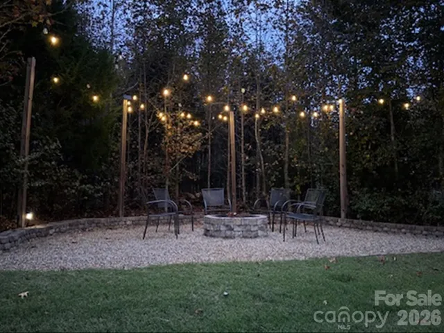 $639,900 | 10440 Paper Birch Drive, Charlotte, NC 28215