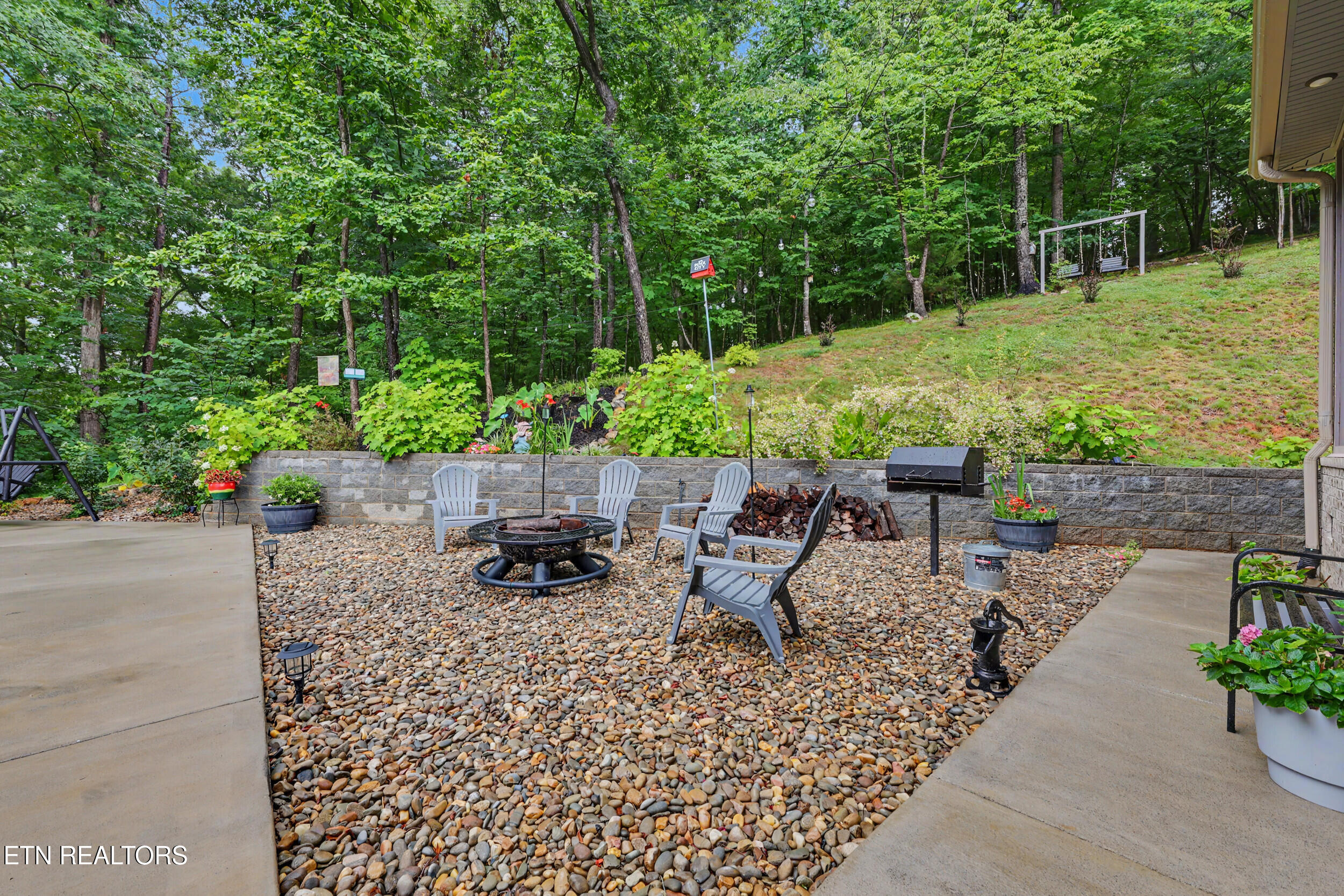 1016 Country Mountain Road Cosby, TN 37722 - Photo 23 of 46 35_img_0175