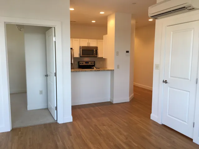 $2,325 | 875 Elm Street, Unit 1005, Manchester, NH 03101