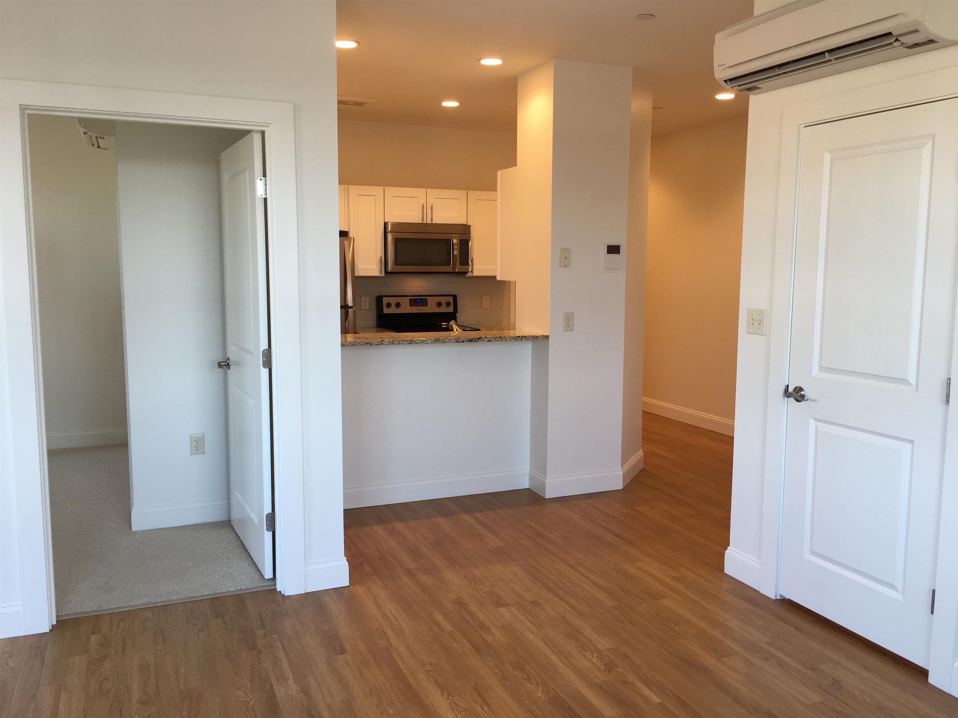 875 Elm Street, Unit 1005 Manchester, NH 03101 - Photo 11 of 40