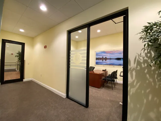 $2,325 | 875 Elm Street, Unit 1005, Manchester, NH 03101