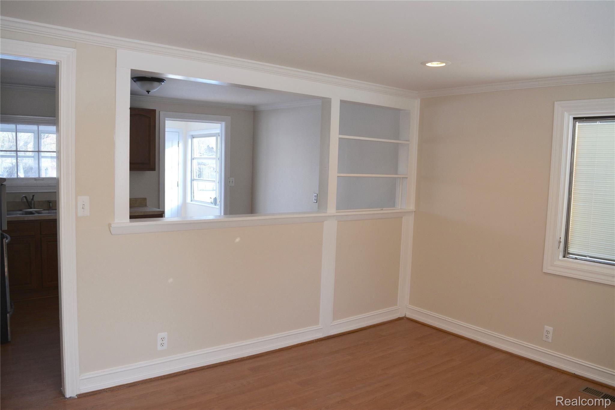 5968 Carroll Lk Road Commerce Township, MI 48382 - Photo 9 of 23 DSC_0460.jpg