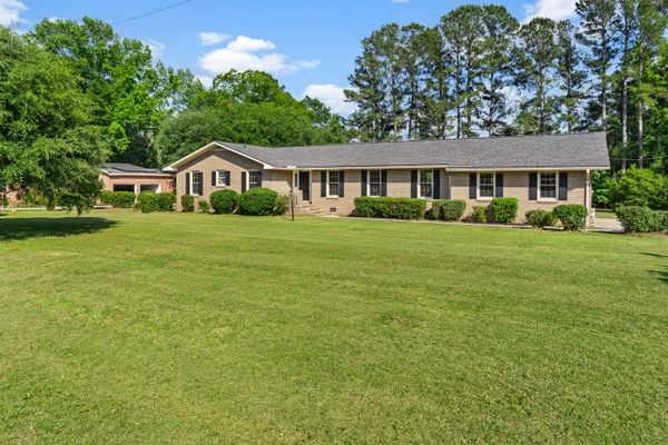$259,900 | 392 Fanfare Lane, Orangeburg, SC 29118