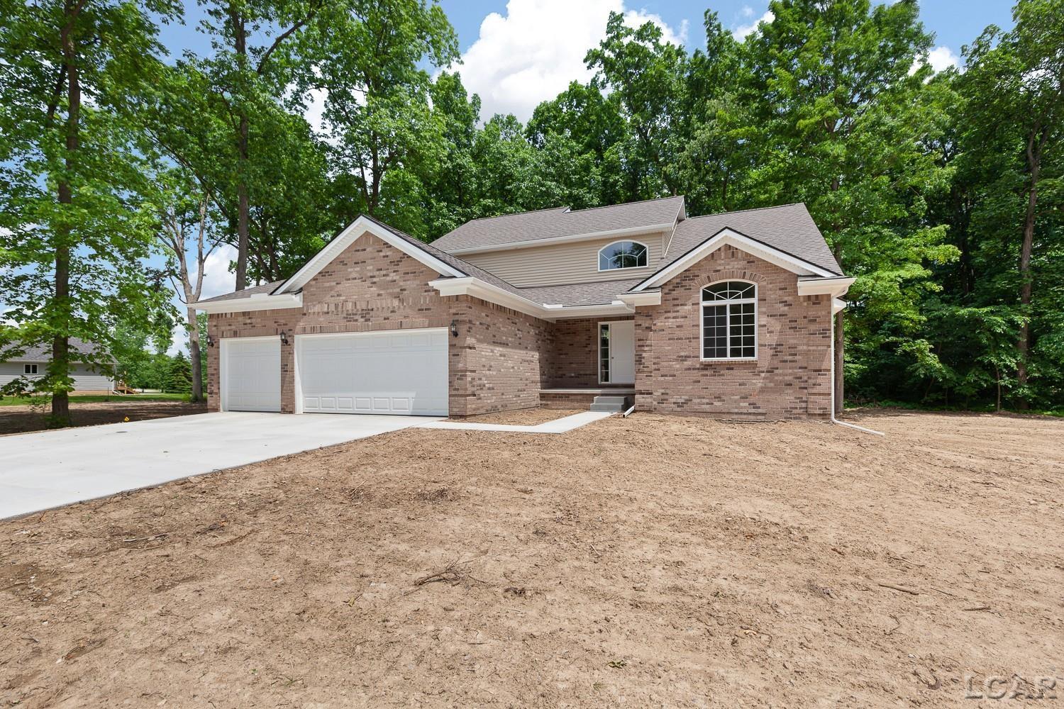 801 Warbonnet Drive Tecumseh, MI 49286 - Photo 1 of 45